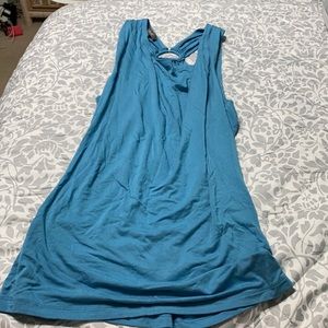 blue tank top
